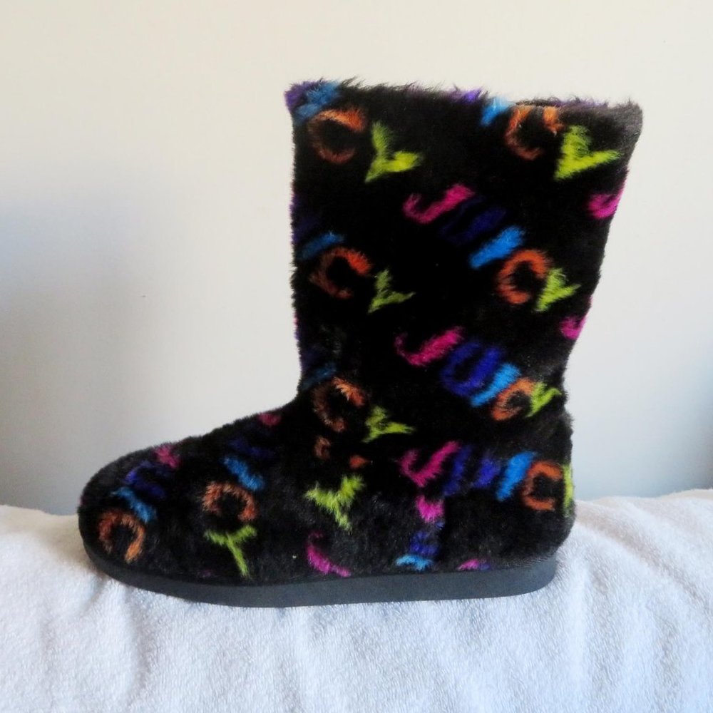 NWT Juicy Couture monogram boots 7